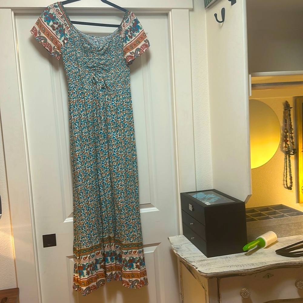 Adjustable bust shirred maxi dress